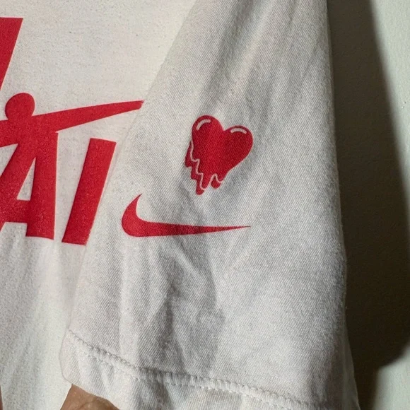 NIKE X EMOTIONALLY UNAVAILABLE White T-Shirt with Red Graphic - Picture 5 of 10
